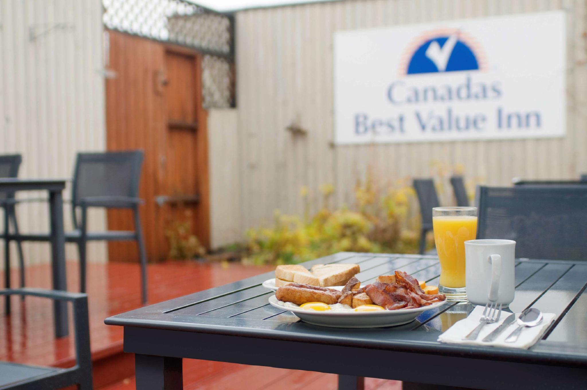 Canadas Best Value Inn- Riverview Hotel Whitehorse Zewnętrze zdjęcie