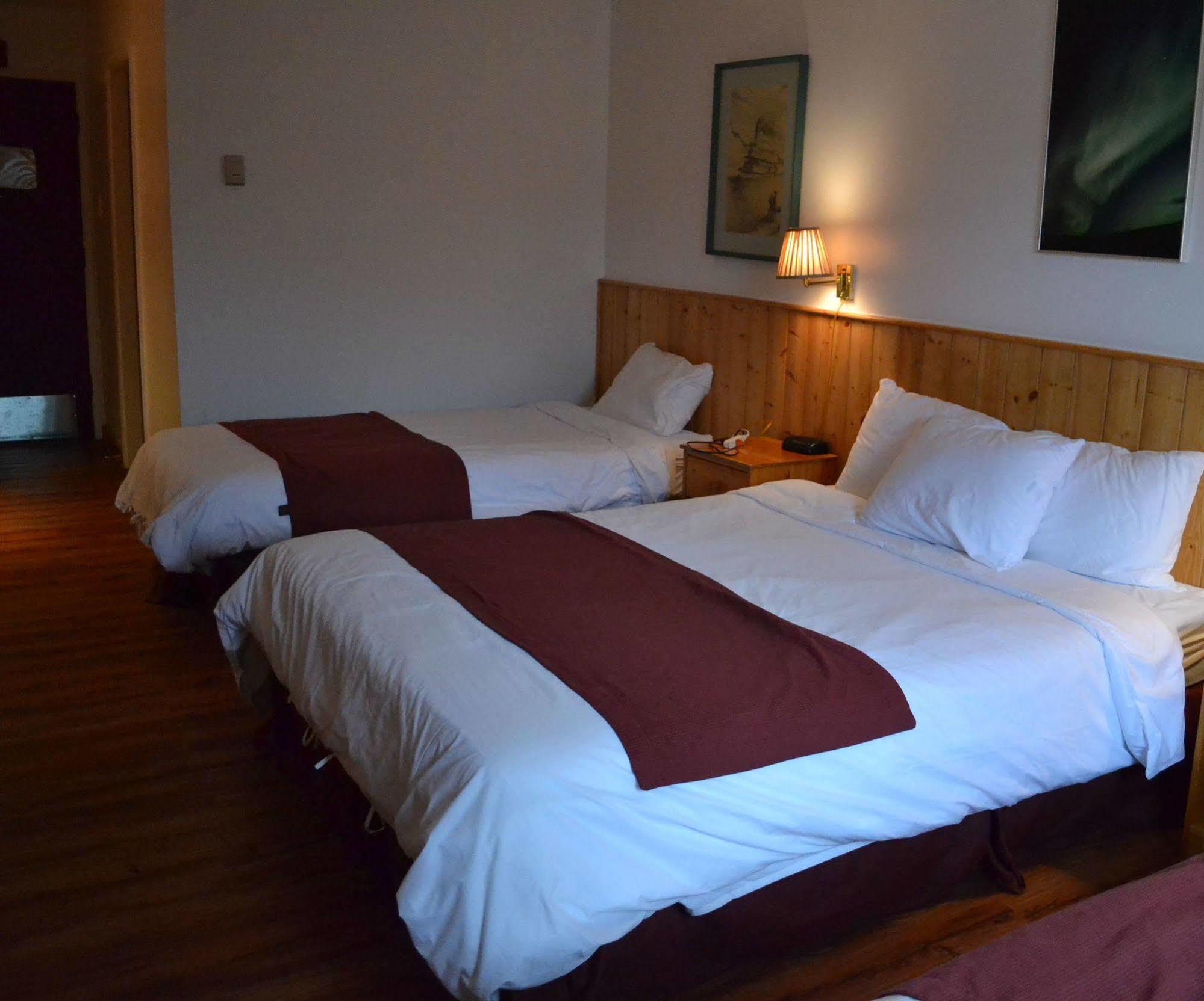 Canadas Best Value Inn- Riverview Hotel Whitehorse Zewnętrze zdjęcie